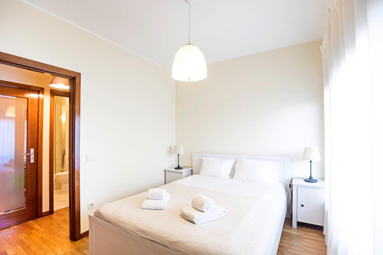 Spacious 2Br Flat In Gaia By Lovelystay Vila Nova de Gaia Eksteriør bilde