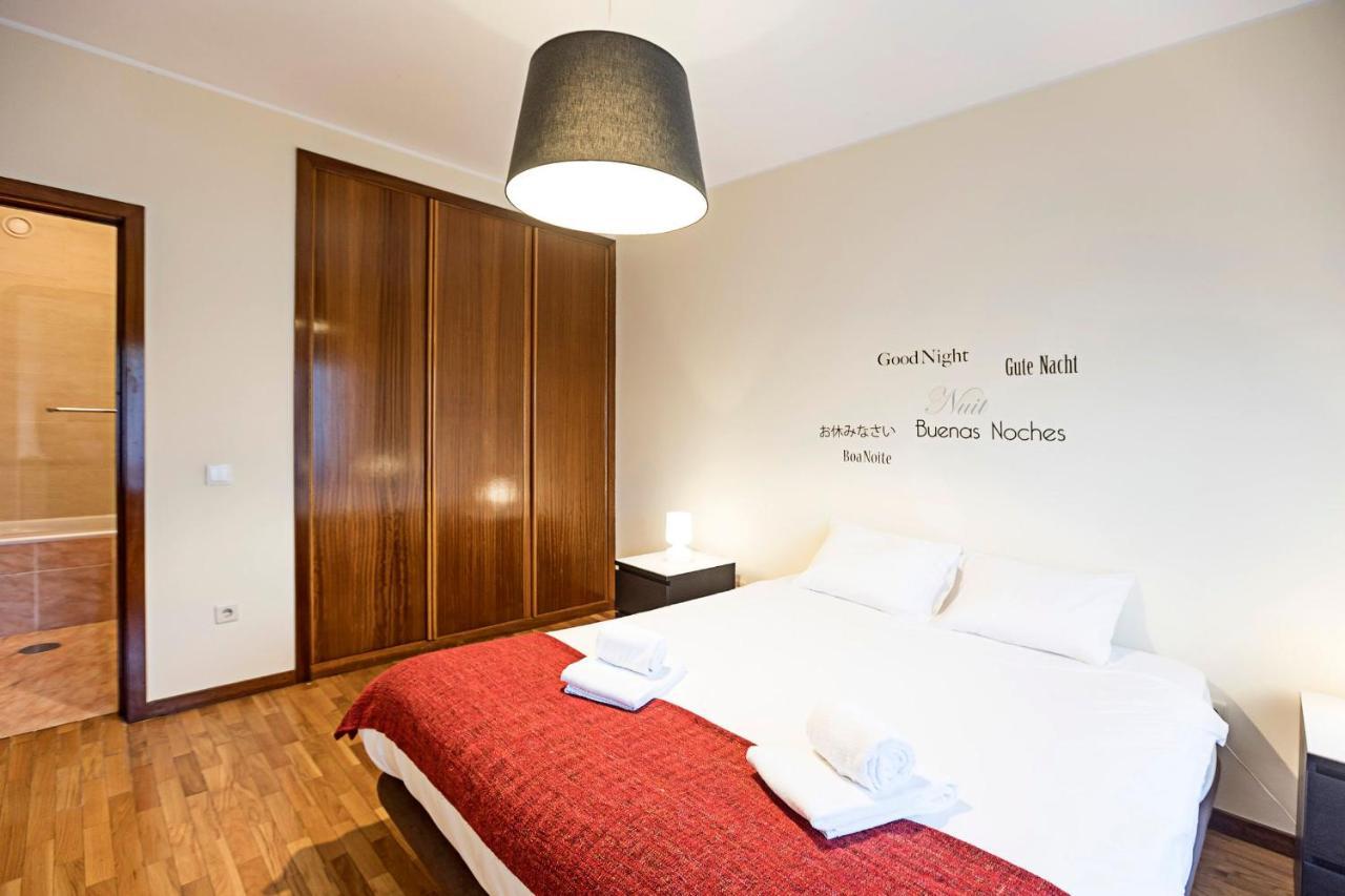 Spacious 2Br Flat In Gaia By Lovelystay Vila Nova de Gaia Eksteriør bilde